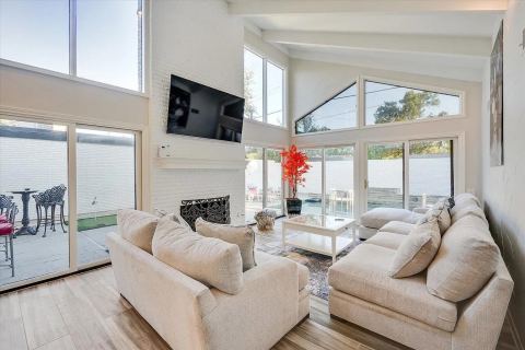 612 W Northgate Drive, Irving, TX 75062 — photo 2
