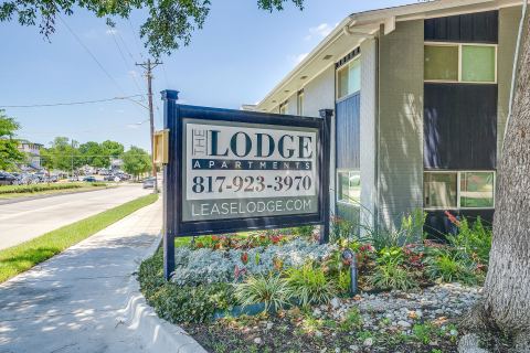 4538 Byers Avenue 10, Fort Worth, TX 76107 — photo 2