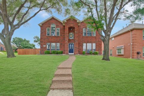 2724 Winterlake Drive, Carrollton, TX 75006 — photo 2