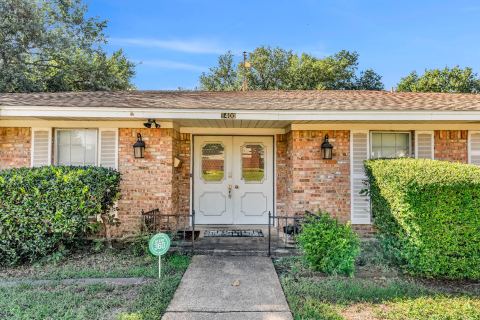 1400 Moss Rose Circle, Irving, TX 75061 — photo 2