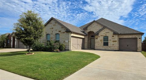 912 Bailey Lane, Mansfield