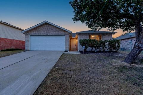 625 Spillway Drive, Little Elm