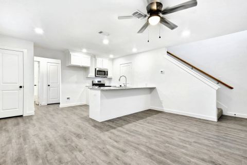 319 E Hull Street, Denison, TX 75021 — photo 3