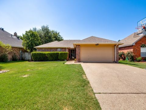 1413 Mockingbird Lane, DeSoto