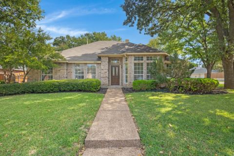 8000 Arlie Lane, North Richland Hills