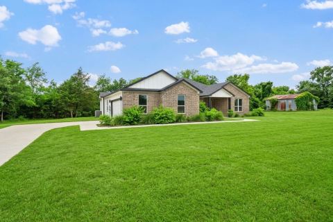 646 County Road 4109, Greenville