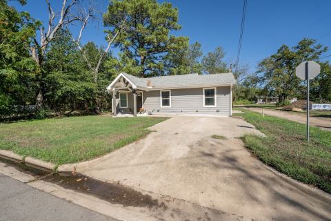 510 Woodlawn Street, Sulphur Springs, TX 75482 — photo 2