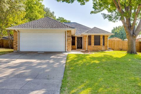 1200 Windy Meadows Drive, Burleson, TX 76028 — photo 2
