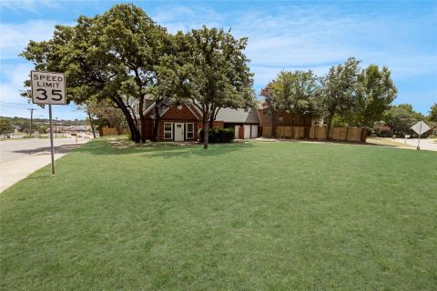 6112 W Poly Webb Road, Arlington, TX 76016 — photo 3