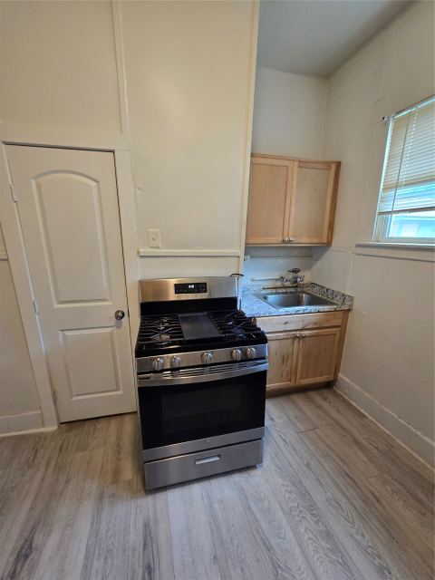 1615 Alston Avenue D, Fort Worth, TX 76104 — photo 2