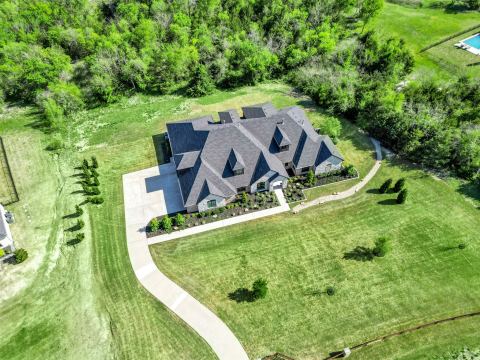 2286 White Stag Road, Celina