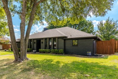 16801 Thomas Chapel Drive, Dallas, TX 75248 — photo 2