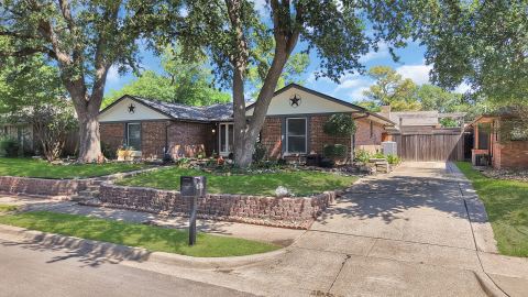 4605 Bayberry Lane, Garland, TX 75043 — photo 2
