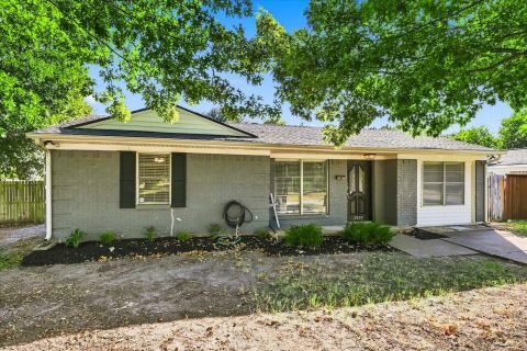 2129 Diane Drive, Mesquite