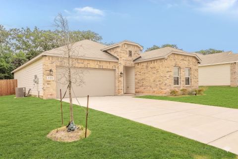 115 Kylie Street, Cleburne, TX 76031 — photo 2