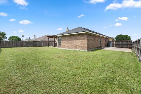 1306 Beacon Hill Drive, Midlothian, TX 76065 — photo 2