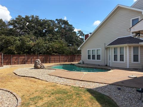 1911 Buffalo Bend Drive, Lewisville, TX 75067 — photo 2