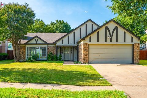 404 Spencer Circle, Grand Prairie