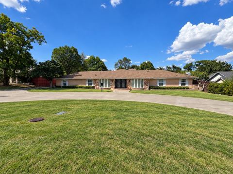 6545 Lyndon B Johnson Freeway, Dallas, TX 75240 — photo 2