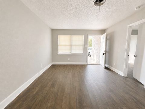 5301 Mansel Lane, Fort Worth, TX 76134 — photo 2