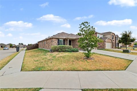 1301 Waggoner Drive, Aubrey, TX 76227 — photo 2