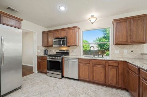 9304 Leesburg Court, McKinney, TX 75071 — photo 3