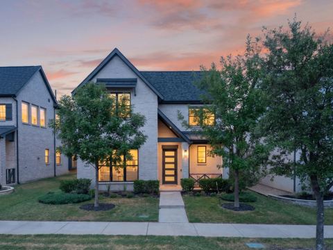 1022 Kennedy Drive, Allen