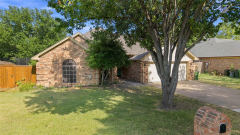 7732 Sagebrush Court N, North Richland Hills, TX 76182 — photo 3