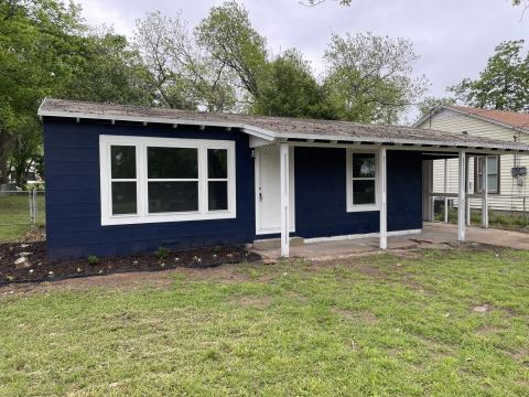 513 W Florence Street, Denison, TX 75020 — photo 2