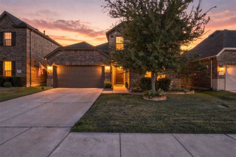 10936 Calvert Place, McKinney, TX 75071 — photo 2