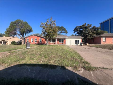 3215 Pine Avenue, Waco