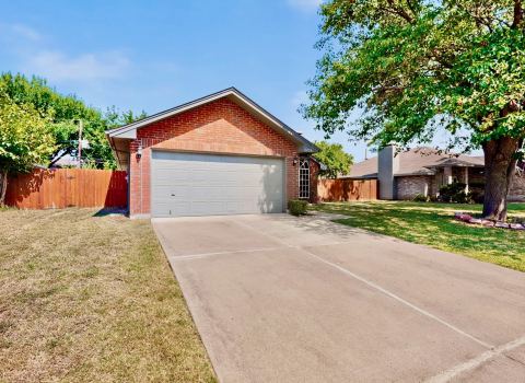 5205 Livermore Drive, Arlington, TX 76017 — photo 2