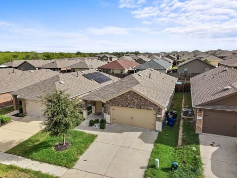 3459 Mildren Bend, Crandall