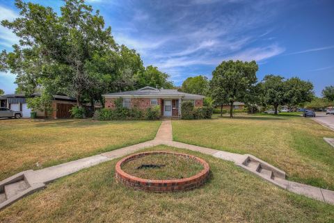 5916 Tourist Drive, North Richland Hills