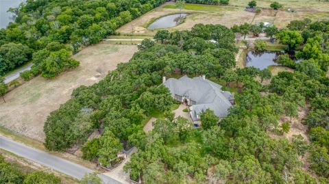 6565 Rockridge Trail, Aubrey, TX 76227 — photo 2
