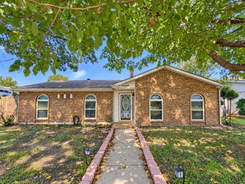 2022 Montana Trail, Grand Prairie