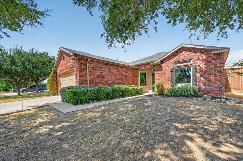 1305 Eagle Wing Lane, Denton, TX 76210 — photo 3