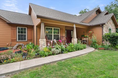 123 Clubhouse Drive, Corsicana, TX 75109 — photo 3
