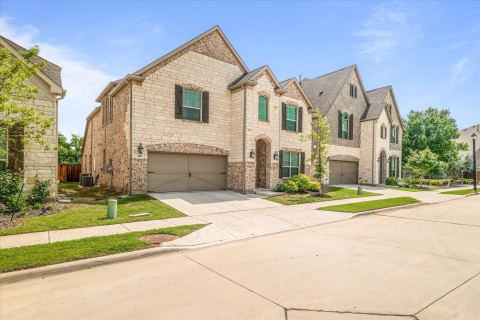 302 Dove Falls Drive, Argyle