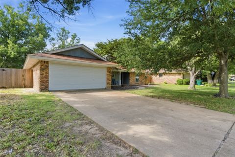 119 Blue Jay Street, Stephenville, TX 76401 — photo 3