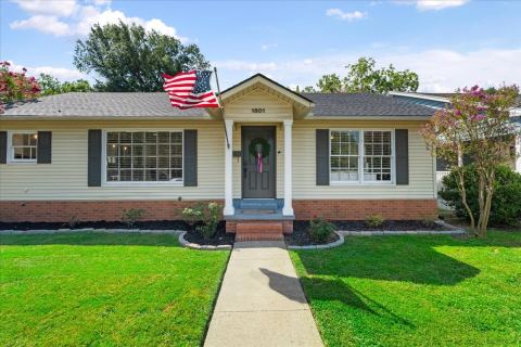 1801 Woodlawn Avenue, Corsicana, TX 75110 — photo 2