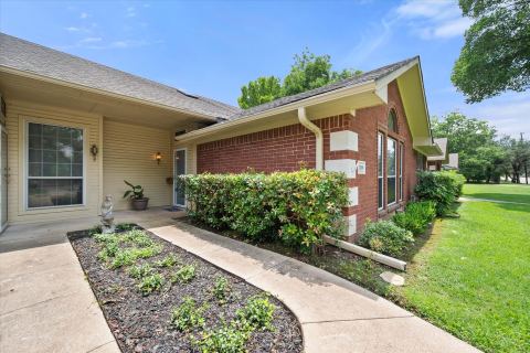 1209 W 3rd Avenue, Corsicana, TX 75110 — photo 2