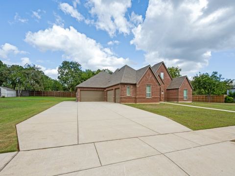 8301 Woods Lane, North Richland Hills, TX 76182 — photo 3