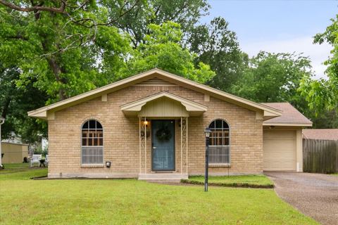 1609 Maplewood, Corsicana, TX 75110 — photo 2