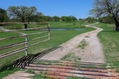 4425 County Road 711, Cleburne