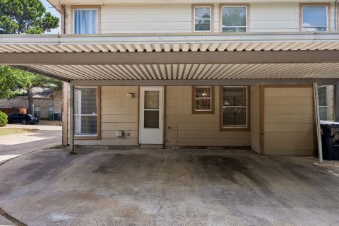 2005 Minnie Drive 1B, Arlington, TX 76012 — photo 2