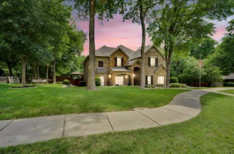1450 Branding Iron Way, Midlothian