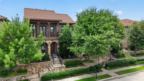 7031 Nueces Drive, Irving, TX 75039 — photo 2