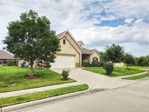 1103 Saint Matthew Circle, Royse City
