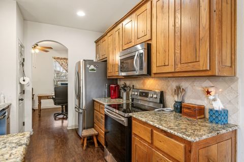 169 Savannah Drive, Weatherford, TX 76087 — photo 3